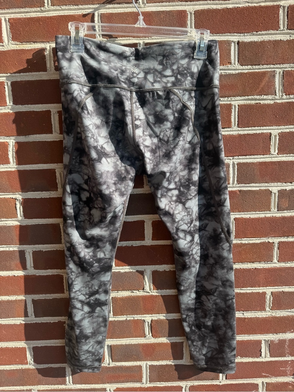Athleta Powervita Salutation 7/8 Tie Dye Black Marble-Print High-Rise Leggings M - Picture 7 of 12